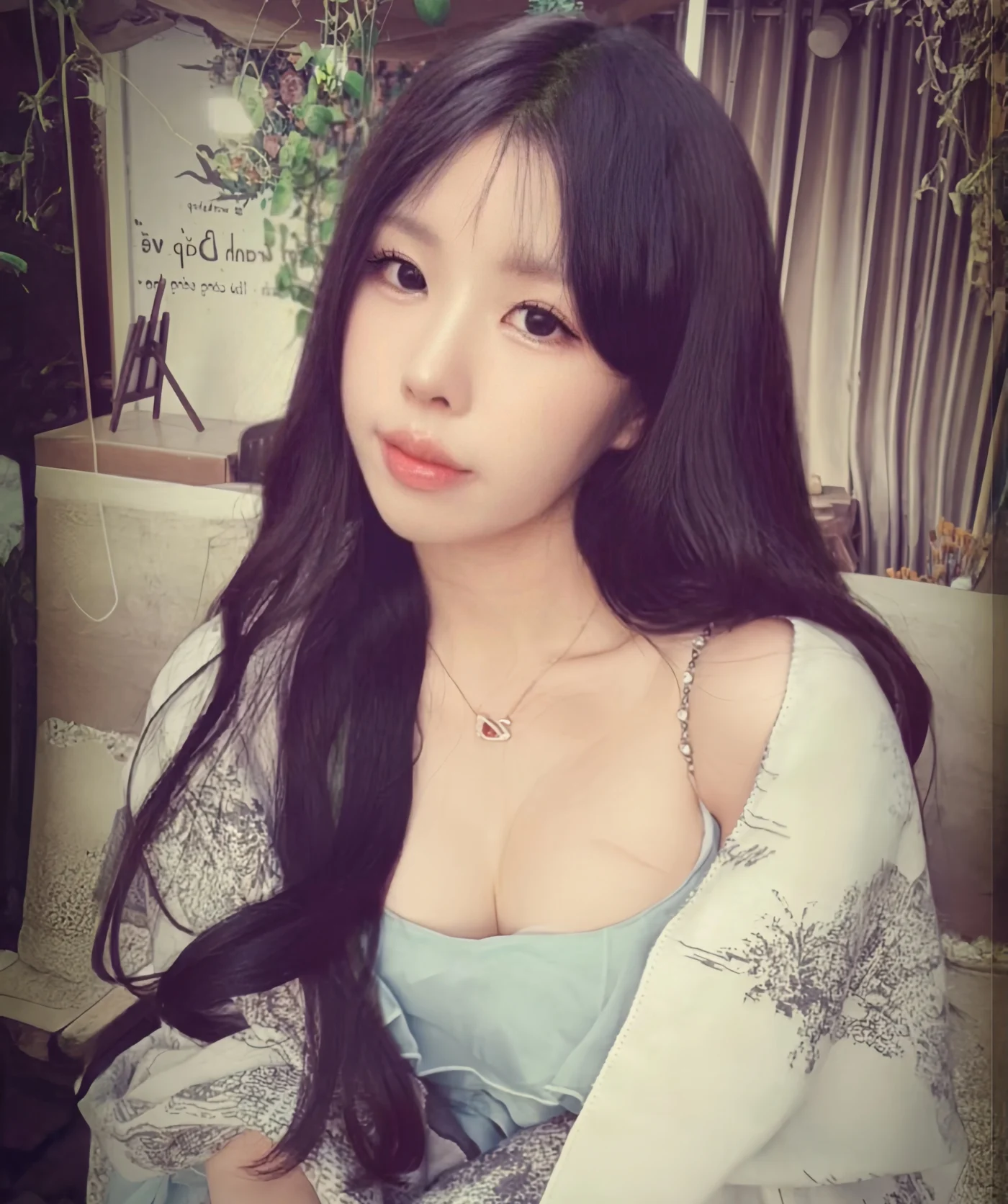 Hotgirl Tho con gian du